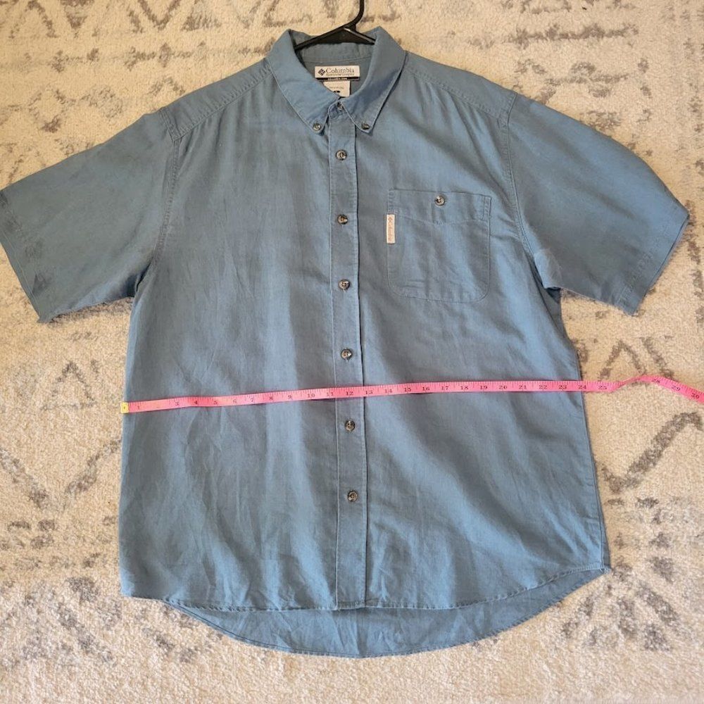 Columbia Mens short sleeved Light blue button down Large - Picture 9 of 10